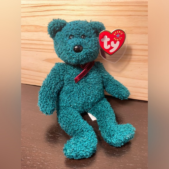 2001 Holiday Teddy, Ty Beanie Baby // 3/$38 - Picture 6 of 14